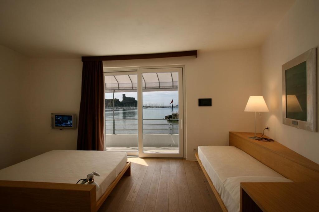 Piccolo Hotel Del Lido Lerici Rum bild